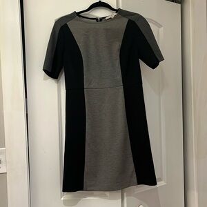Gray and black short sleeve dress petite size 4 from loft